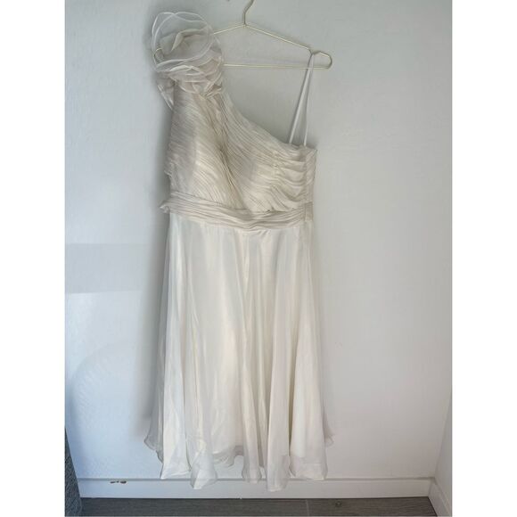 MAC DUGGAL Rosette One Shoulder Tea Length Dress Plus Size 16 - Picture 4 of 12